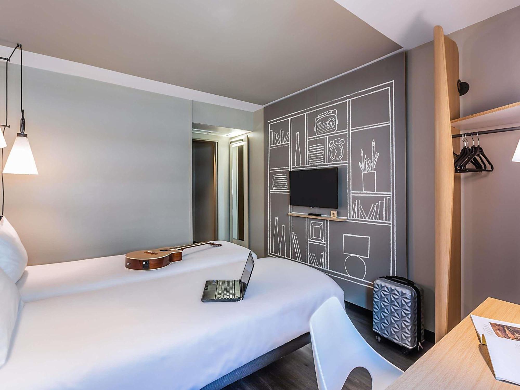 Ibis Liberdade 2*